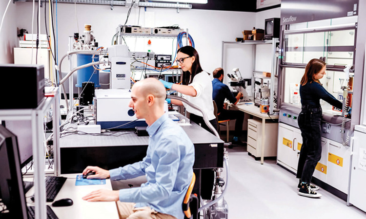 researchers in Invisible-Light Lab