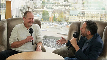 Voelkel and Pozo with microphones