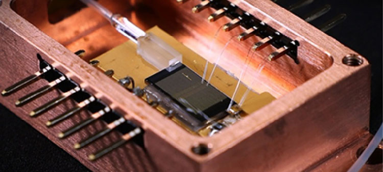 A Tiny, Highly Tunable Hybrid Laser