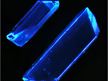 Low-Cost Material Lights Up Blue LEDs