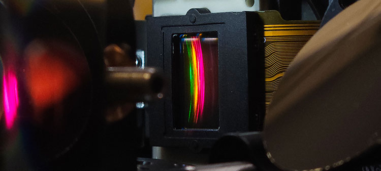 Precise Mode Control in Laser Frequency Comb