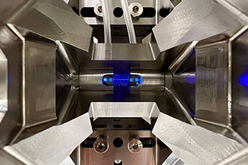 Hollow-core waveguide