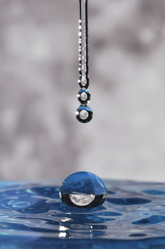 Water on the moon thumbnail