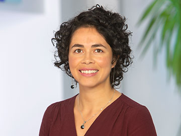 Journeys in Optics: Andrea Pacheco